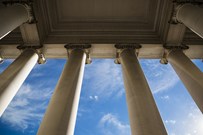 Building pillars