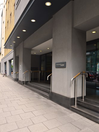 Entrance to London Moorgate campus