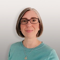 Linda Hunter, Lecturer